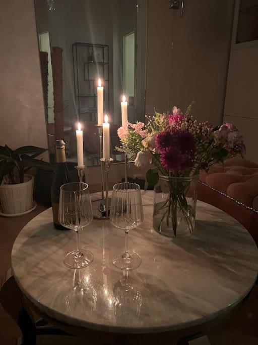 Royal Neighbourhood Elegant Flat In Central Осло Екстериор снимка