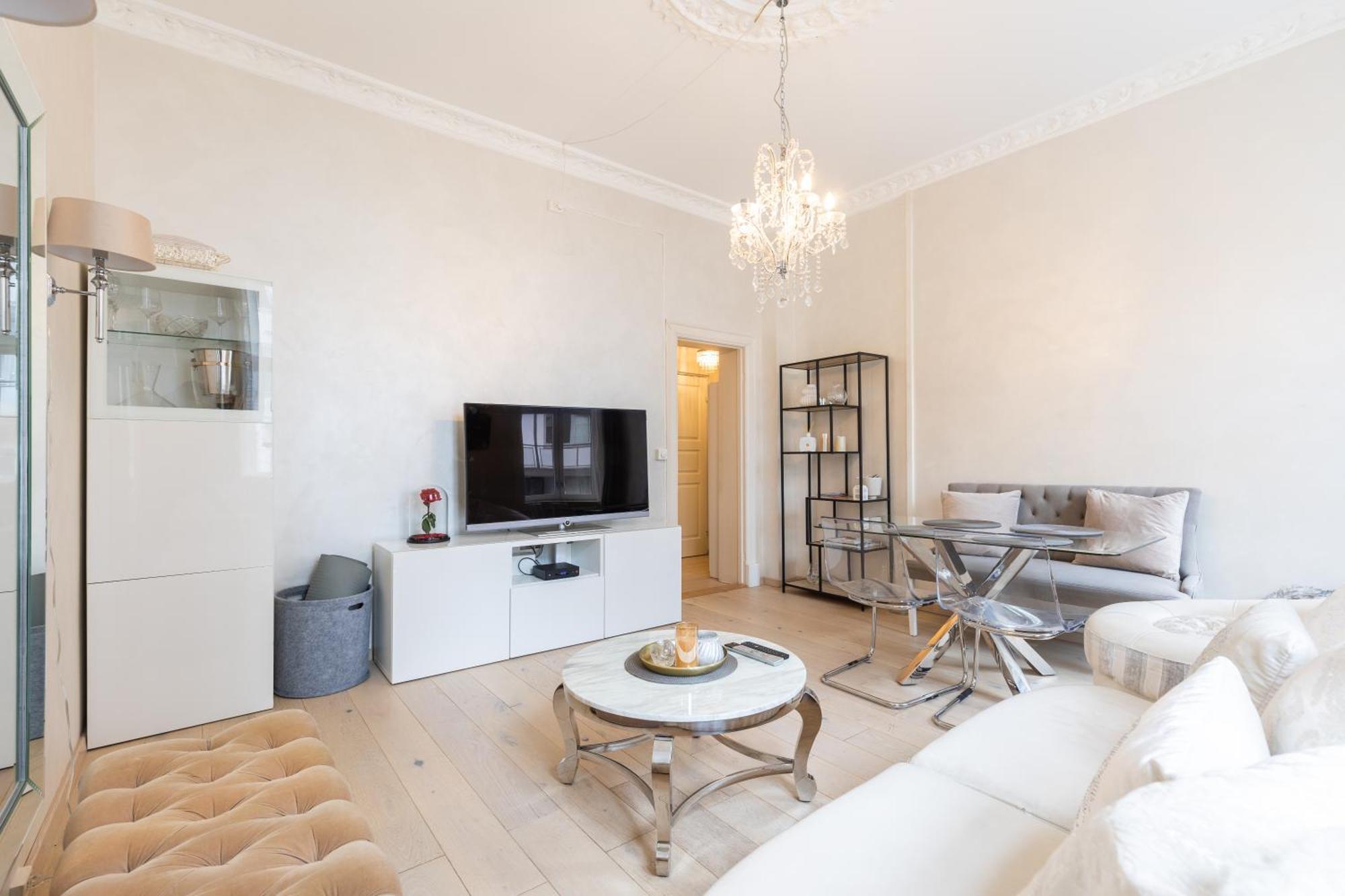 Royal Neighbourhood Elegant Flat In Central Осло Екстериор снимка
